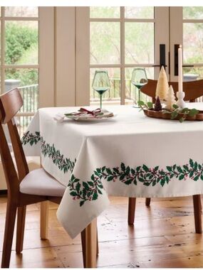 NWT Threshold 84"x60" Holly Berry Tablecloth